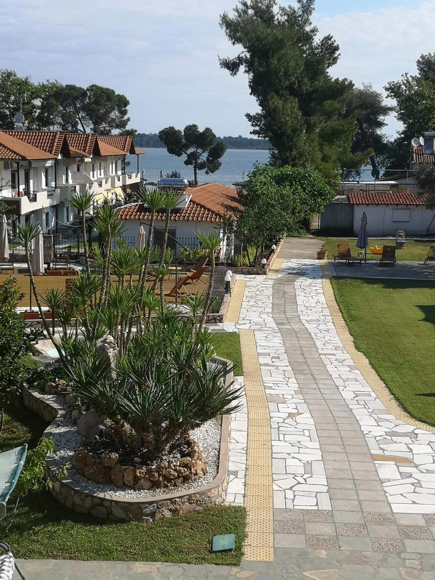 Makis Nest Apart-Hotel Vourvourou Exterior foto